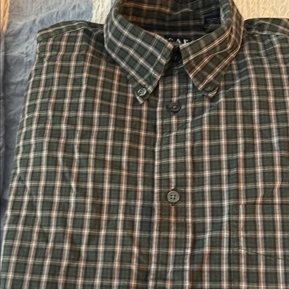 GAP Green and Navy Casual Button Down Shirt - Picture 5 of 5
